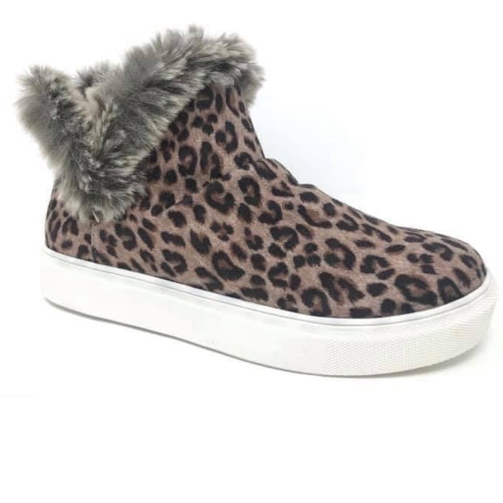 Very G Leopard Plush Shoes
